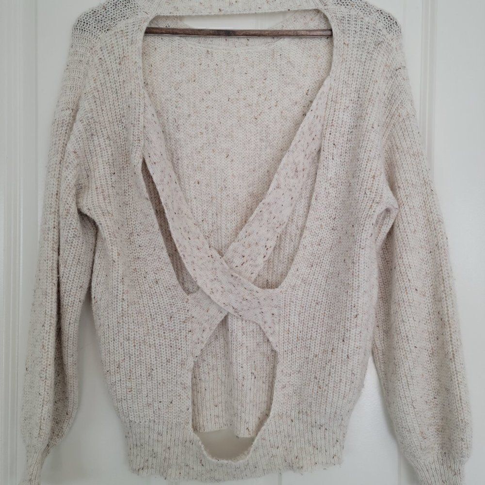 Lumiere open back  sweater size M‎ - Picture 2 of 6